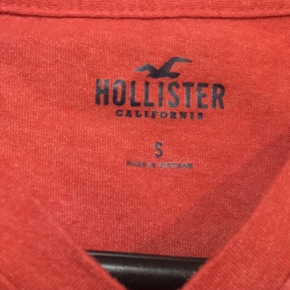 Red Hollister V-neck - Picture 2 of 3